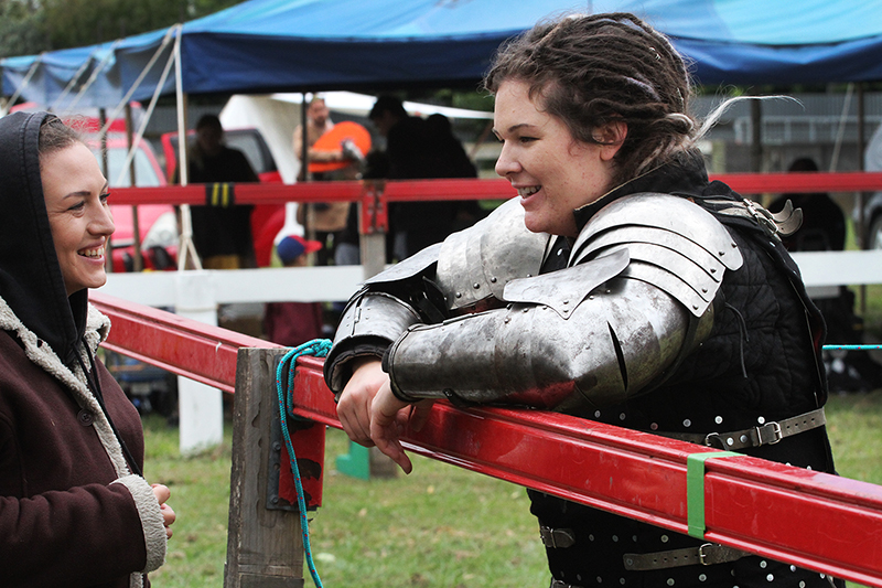 Medieval Market : Swords and Armour : Medieval Fighting : Levin : New Zealand : Richard Moore : Journalist : Photographer :